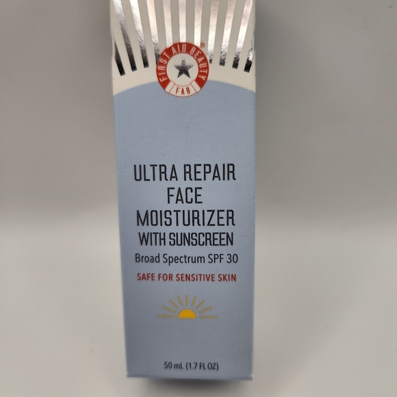 First Aid Beauty Bundle Face Moisurizer, Face Serum, Eye Cream NEW IN BOX - Picture 2 of 10